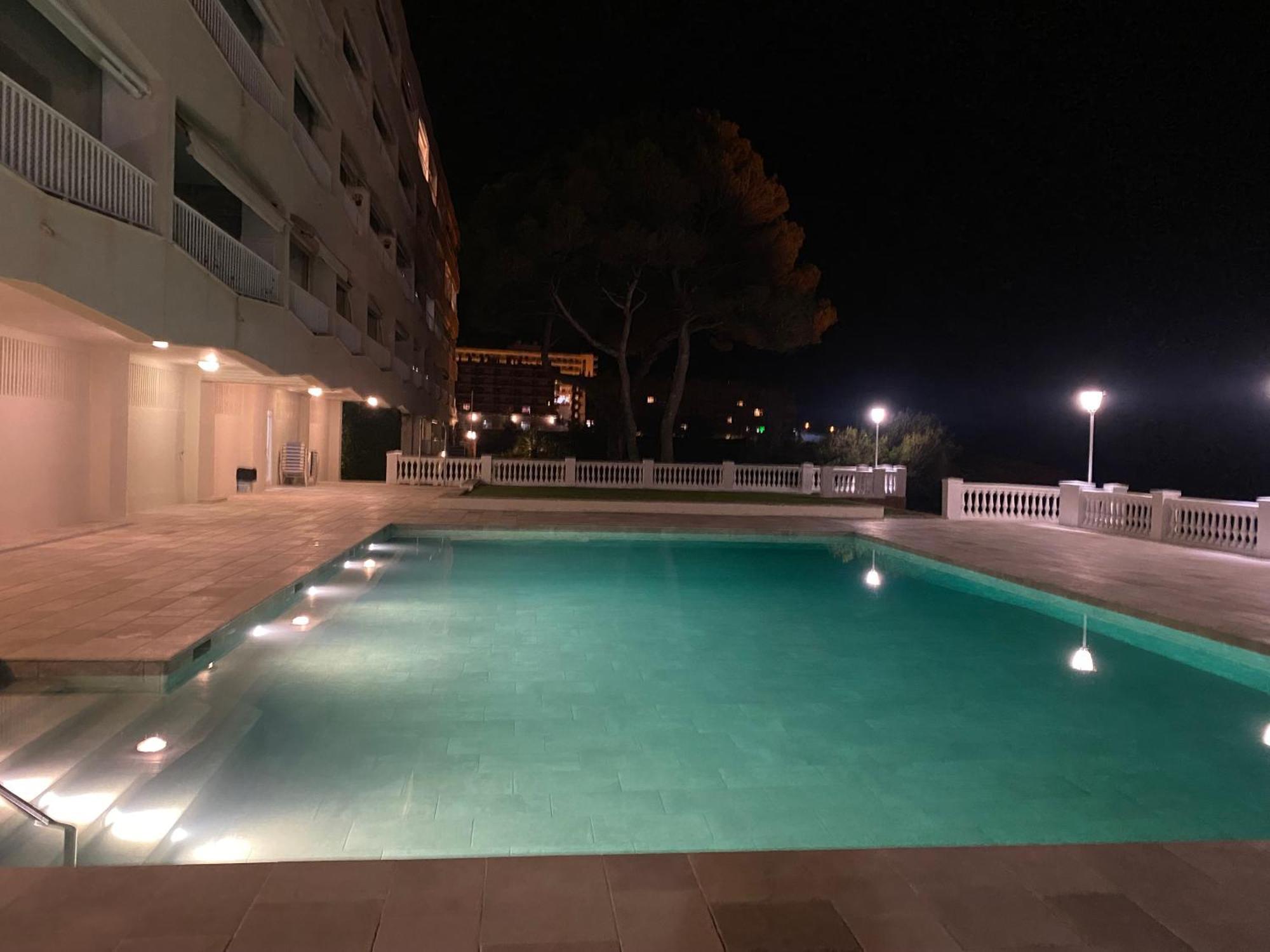 Tarracohomes-Apartamento En Salou Con Vistas Al Mar Y Ac Bagian luar foto