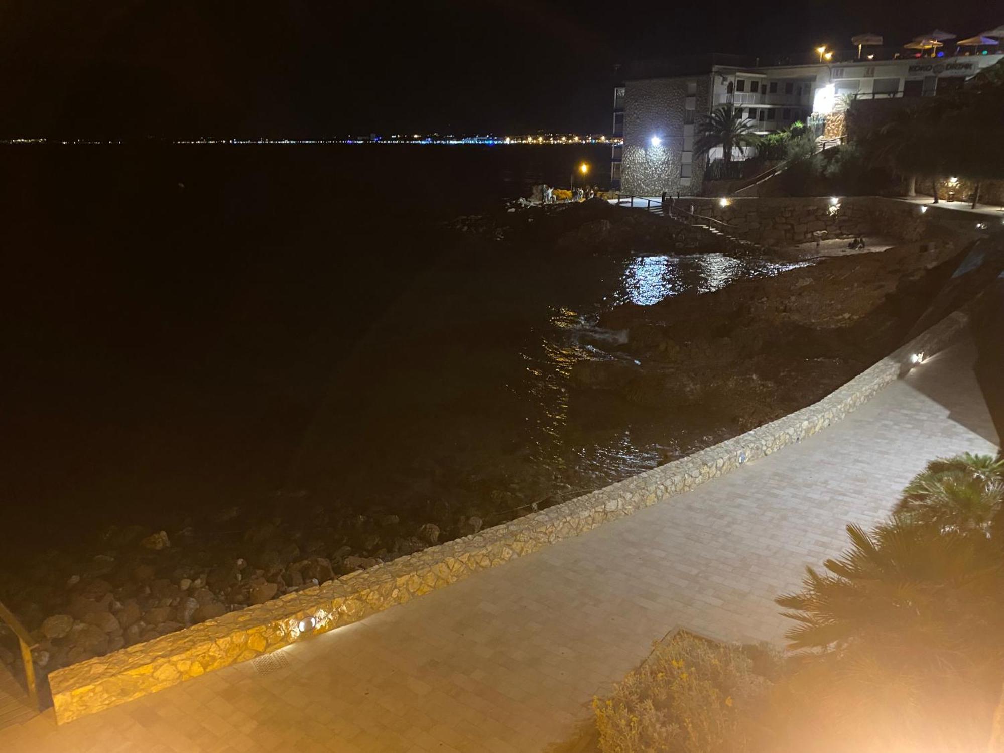 Tarracohomes-Apartamento En Salou Con Vistas Al Mar Y Ac Bagian luar foto